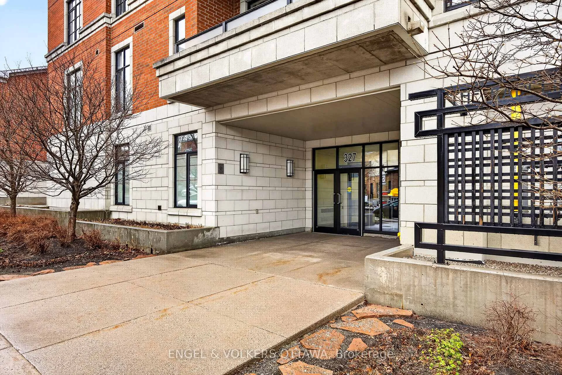 Photo 6 of Unit 410, 327 Breezehill Avenue S, Ottawa, West Centre Town — HOMEH