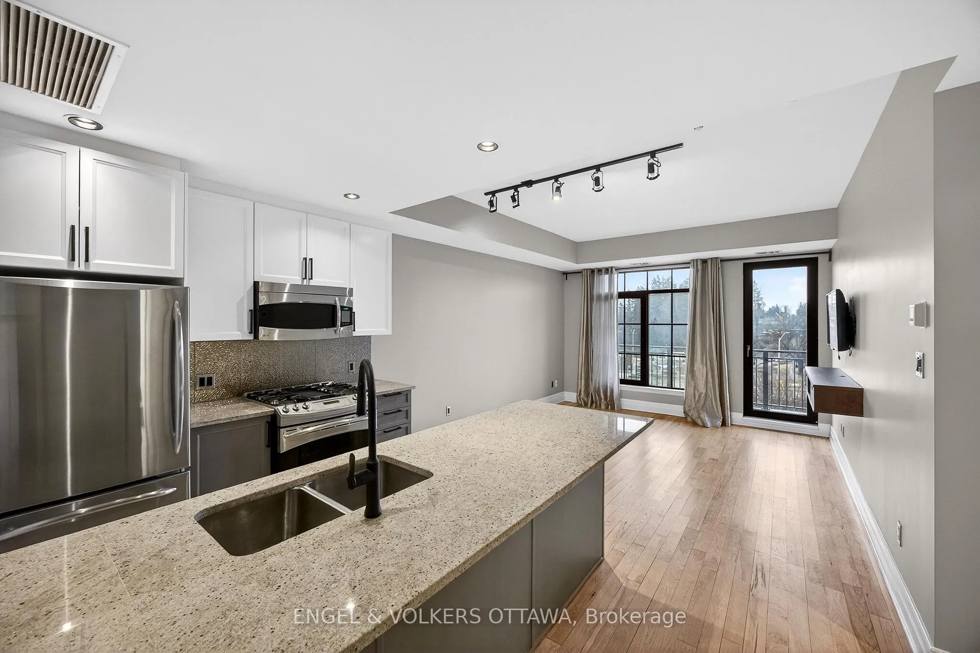 Photo 19 of Unit 410, 327 Breezehill Avenue S, Ottawa, West Centre Town — HOMEH