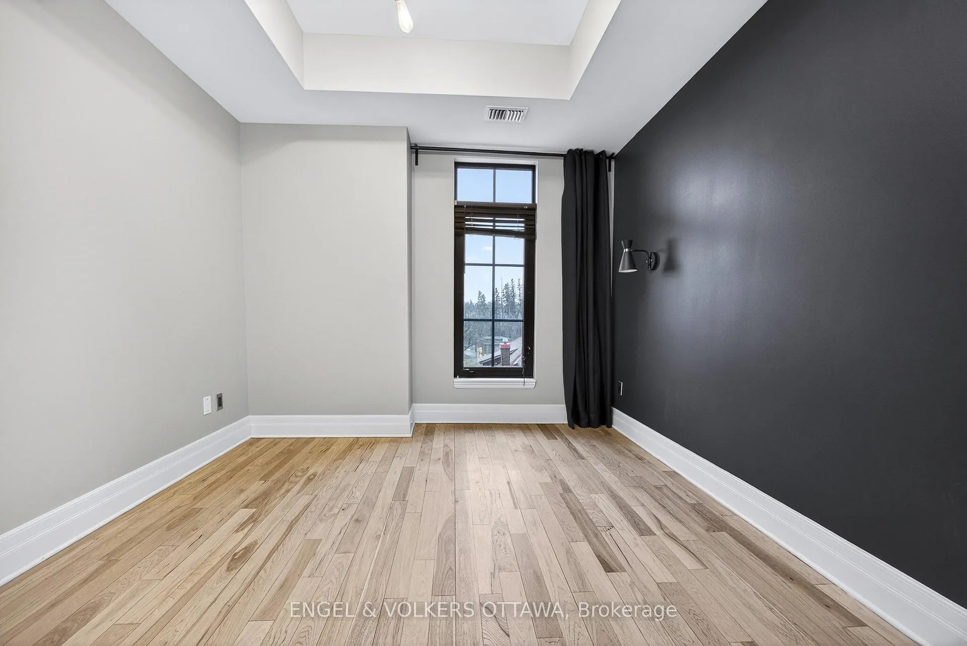 Photo 25 of Unit 410, 327 Breezehill Avenue S, Ottawa, West Centre Town — HOMEH