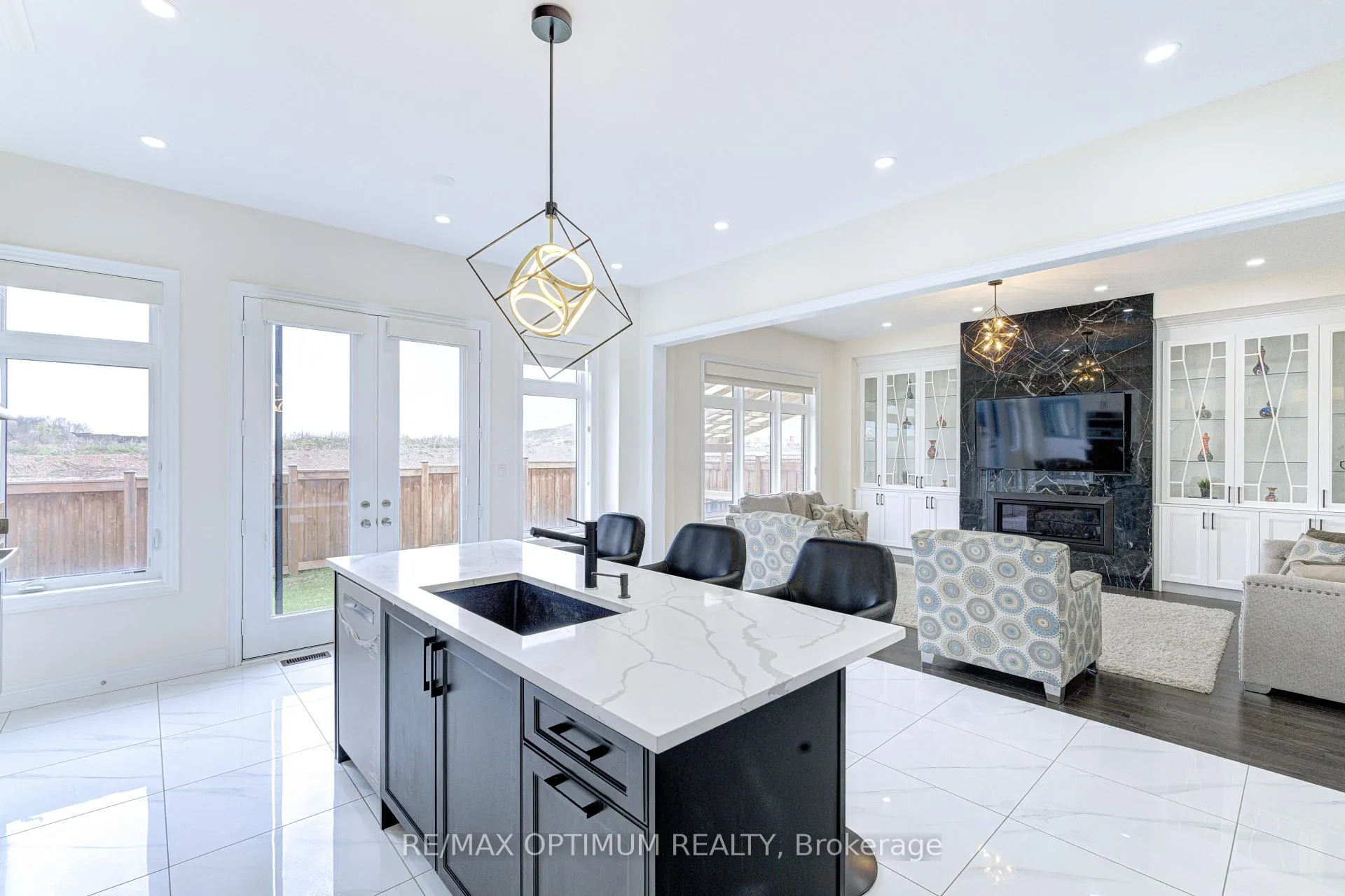 Photo 16 of 12 Midmorning Road, Brampton, Credit Valley — HOMEH