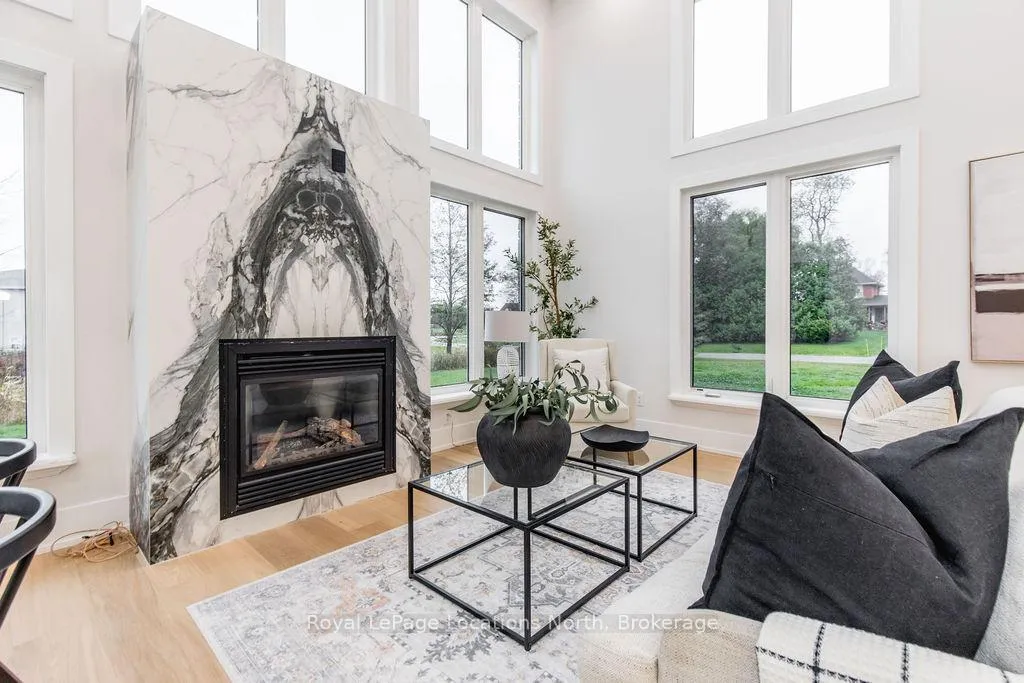 Photo 10 of 6 Butternut Crescent, Wasaga Beach — HOMEH