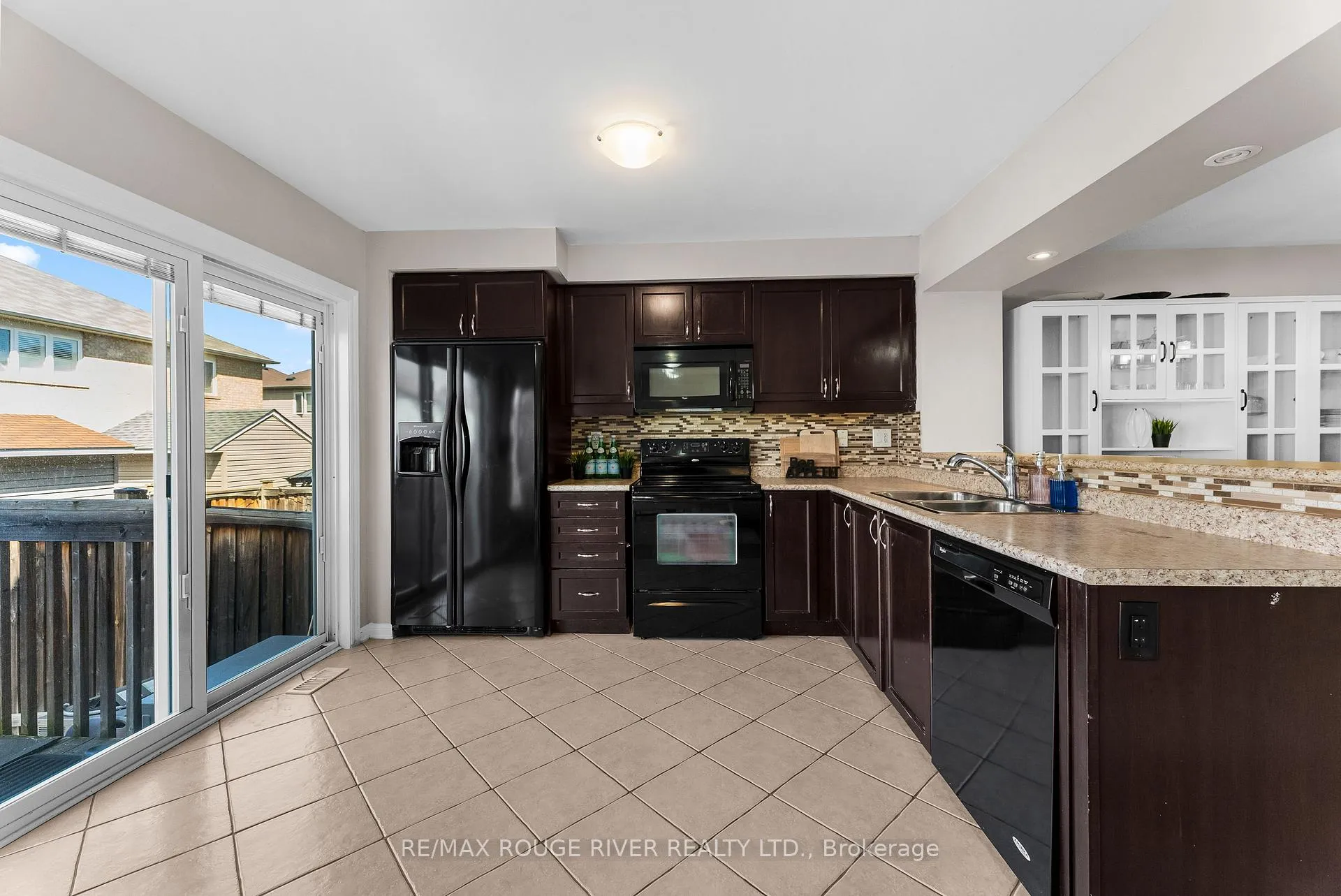Photo 6 of 1837 Liatris Drive, Pickering, Duffin Heights — HOMEH