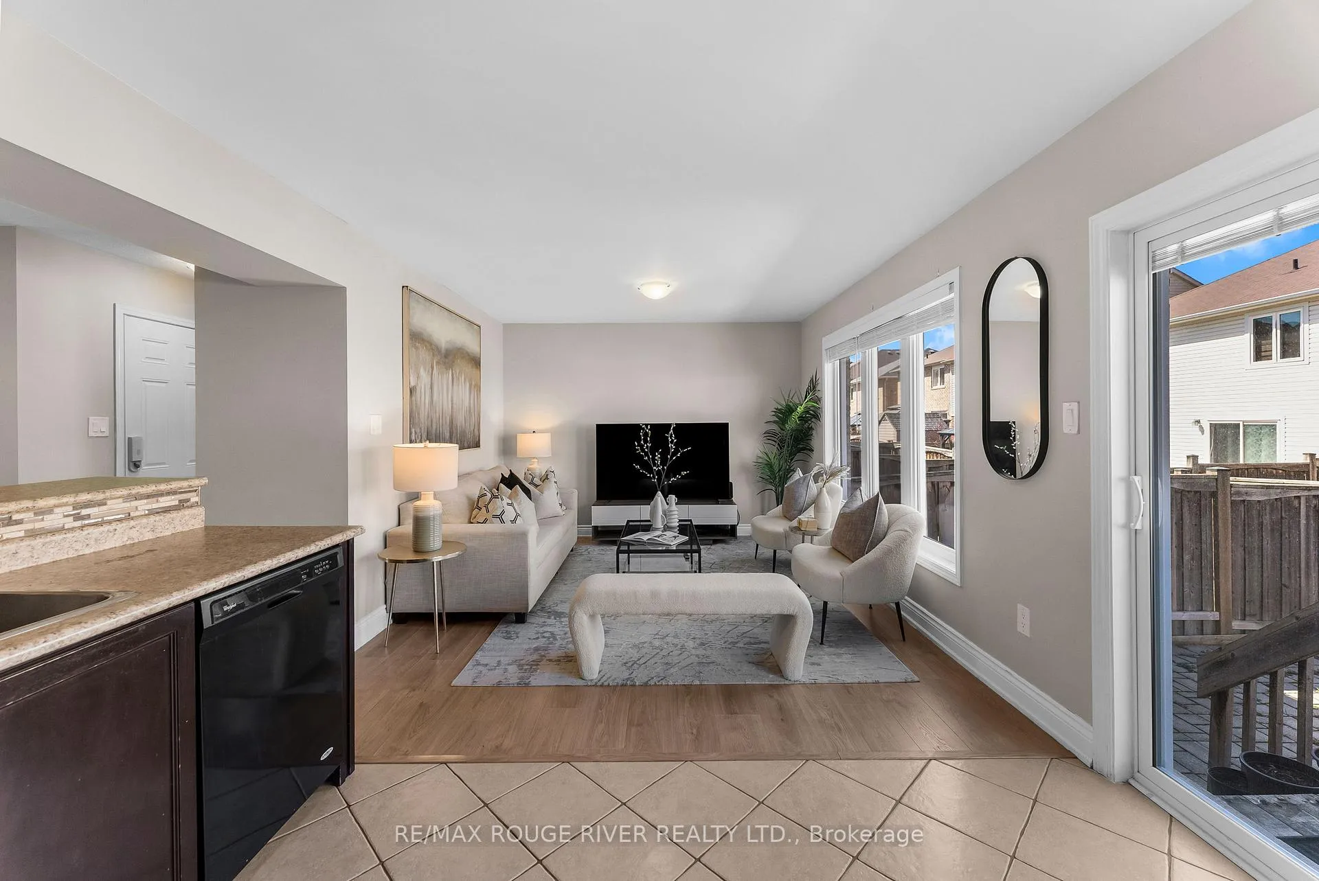 Photo 8 of 1837 Liatris Drive, Pickering, Duffin Heights — HOMEH