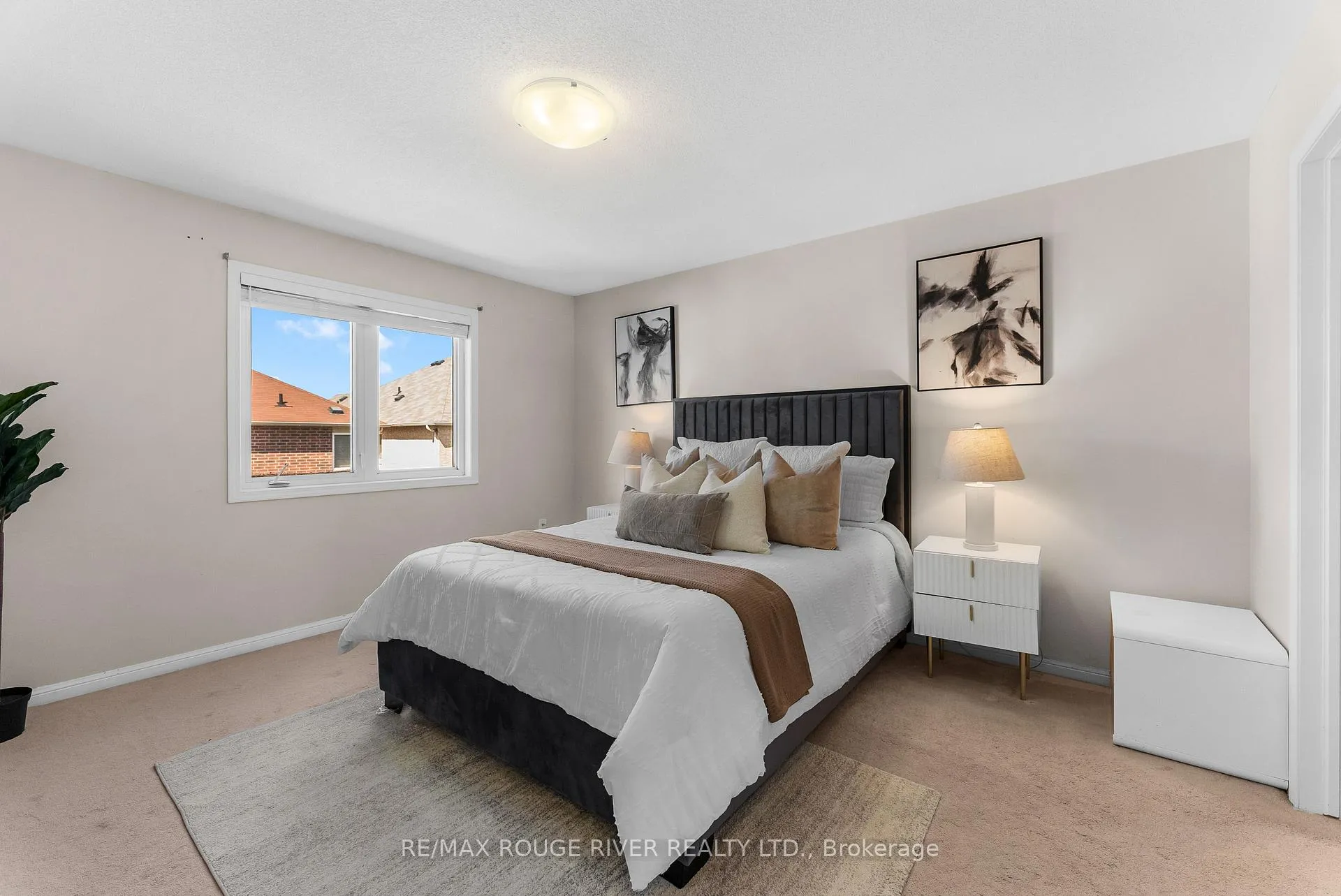 Photo 13 of 1837 Liatris Drive, Pickering, Duffin Heights — HOMEH