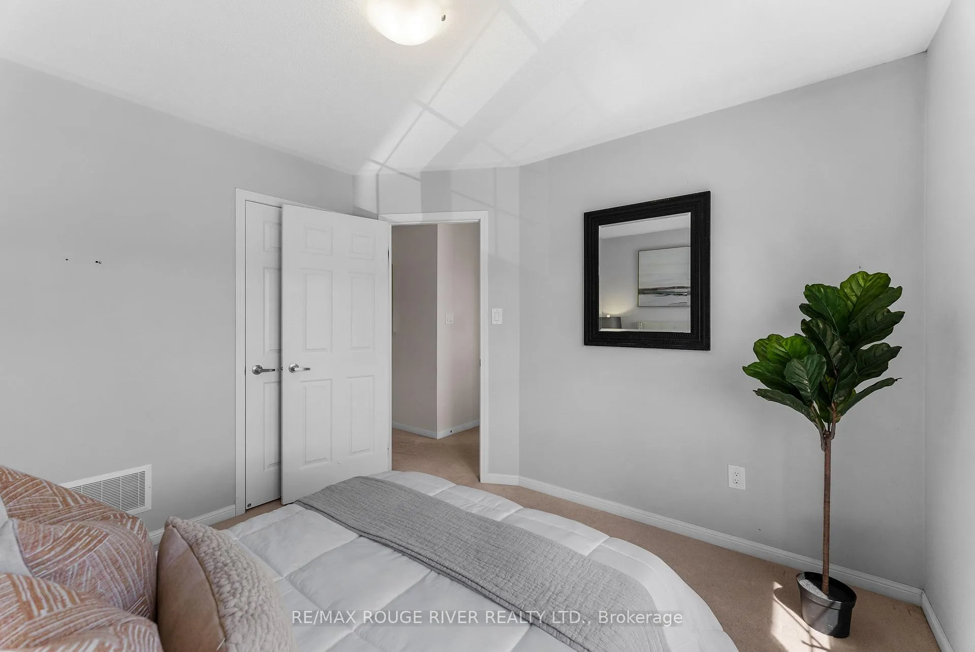Photo 18 of 1837 Liatris Drive, Pickering, Duffin Heights — HOMEH