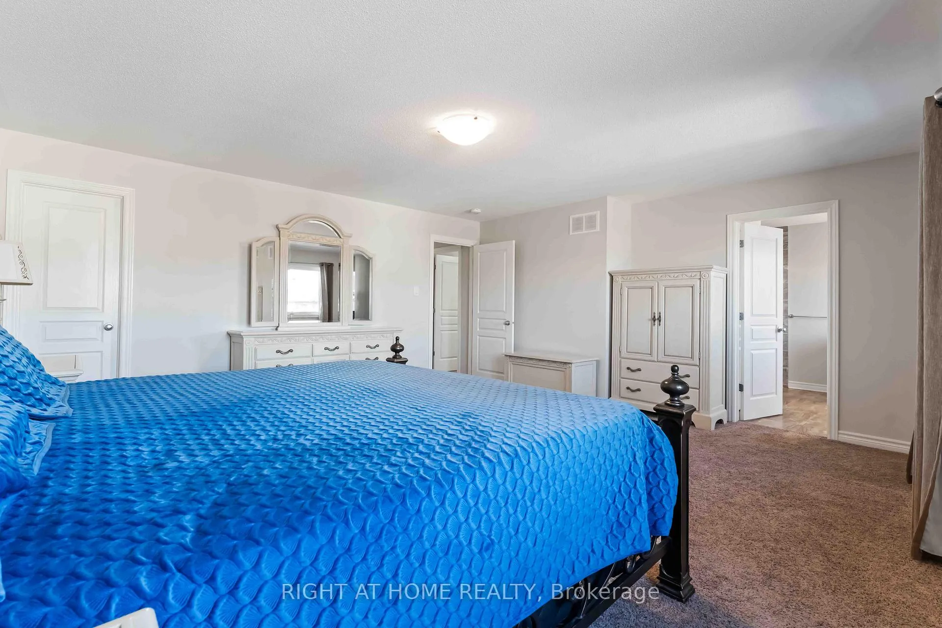 Photo 14 of 658 Parade Drive, Ottawa, Stittsville (South) — HOMEH