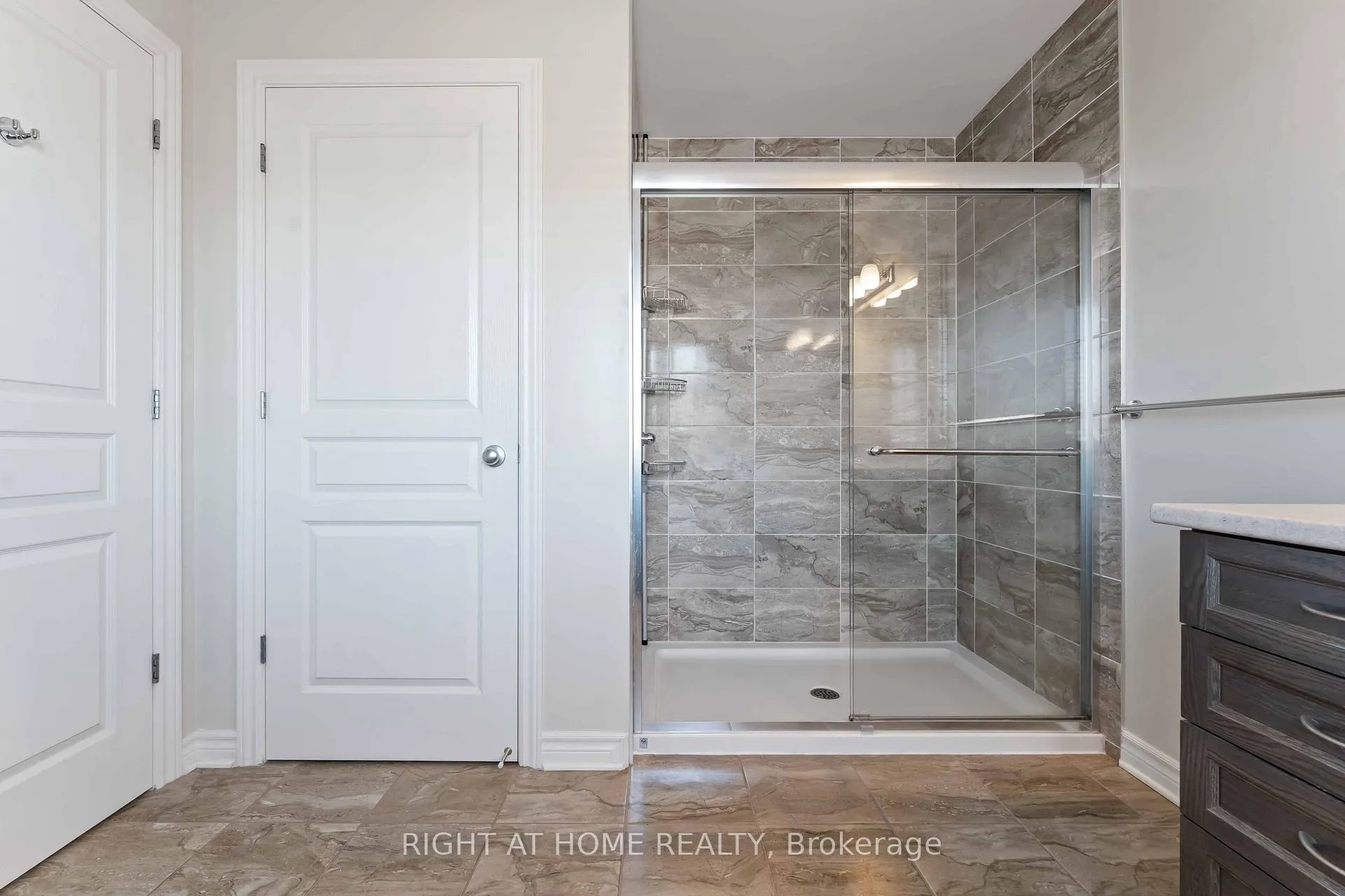 Photo 16 of 658 Parade Drive, Ottawa, Stittsville (South) — HOMEH