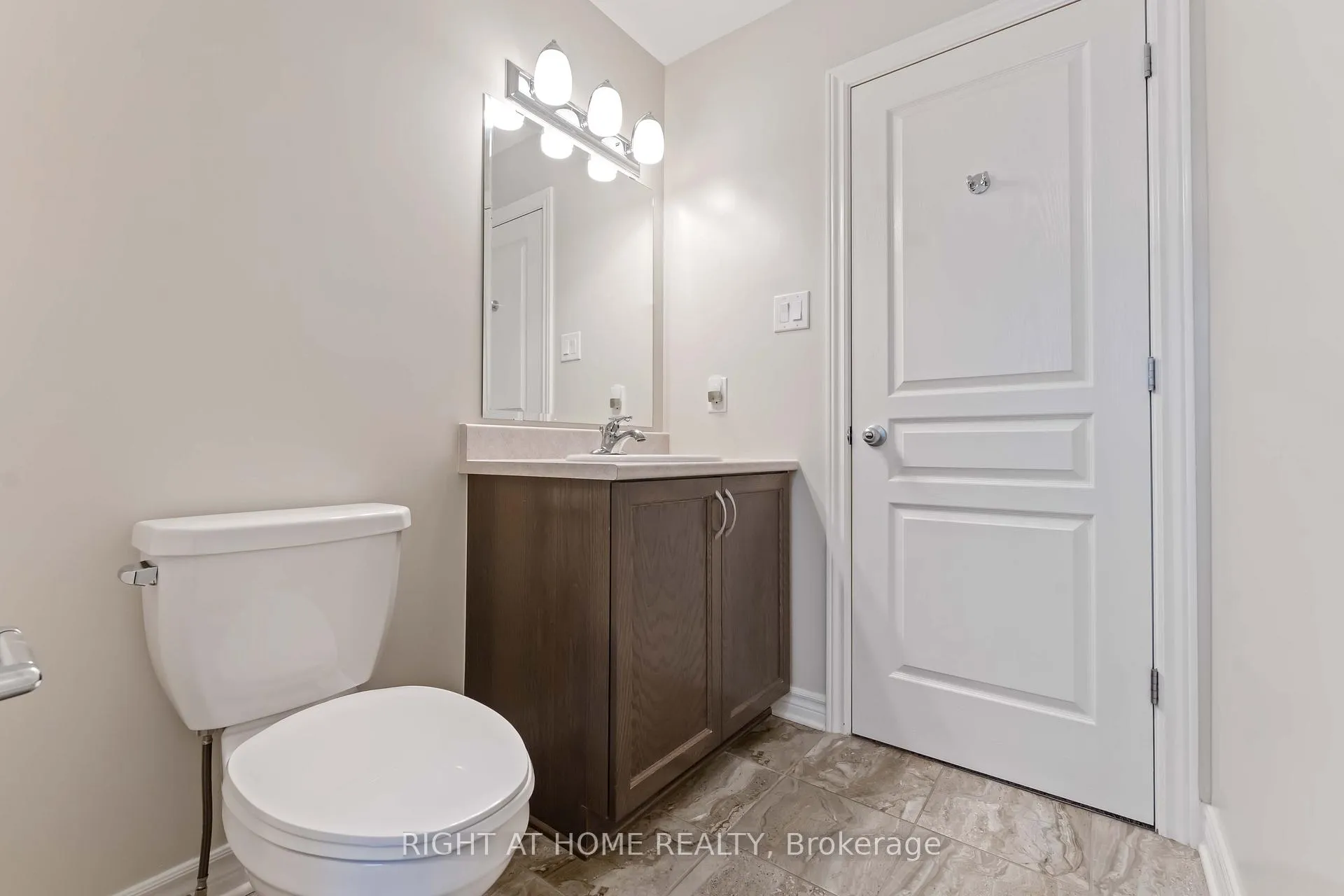 Photo 20 of 658 Parade Drive, Ottawa, Stittsville (South) — HOMEH