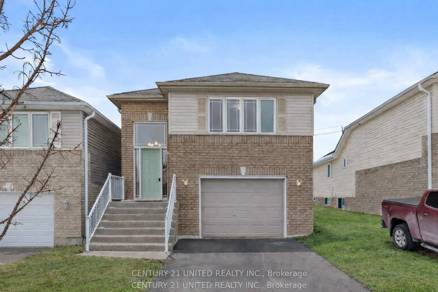 Photo 1 of 608 Clancy Crescent, Peterborough, Otonabee Ward 1 — HOMEH