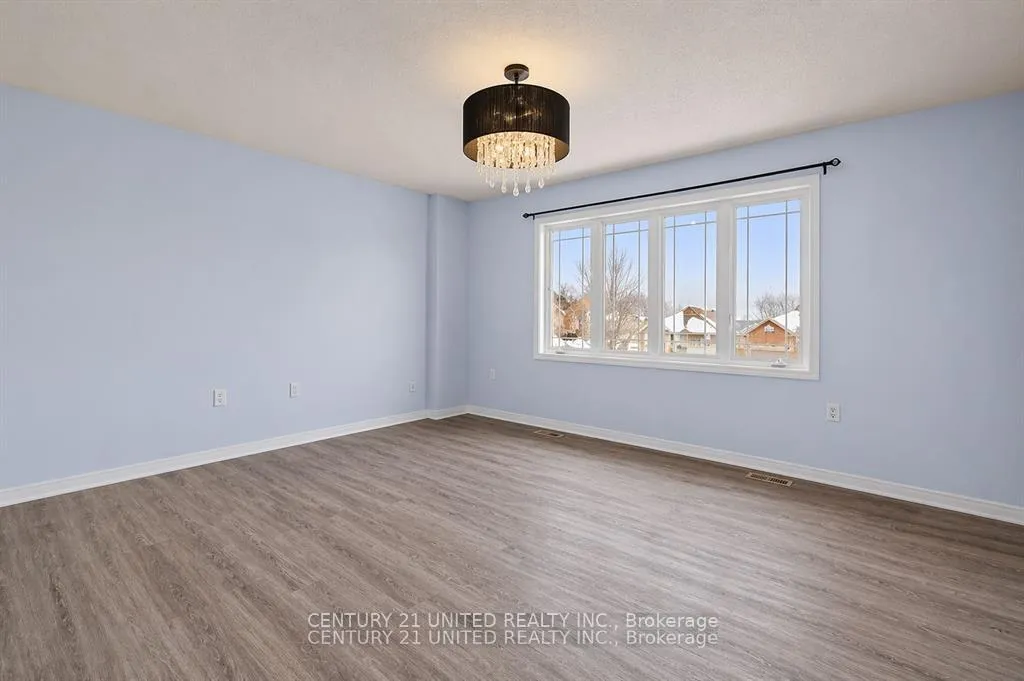 Photo 12 of 608 Clancy Crescent, Peterborough, Otonabee Ward 1 — HOMEH