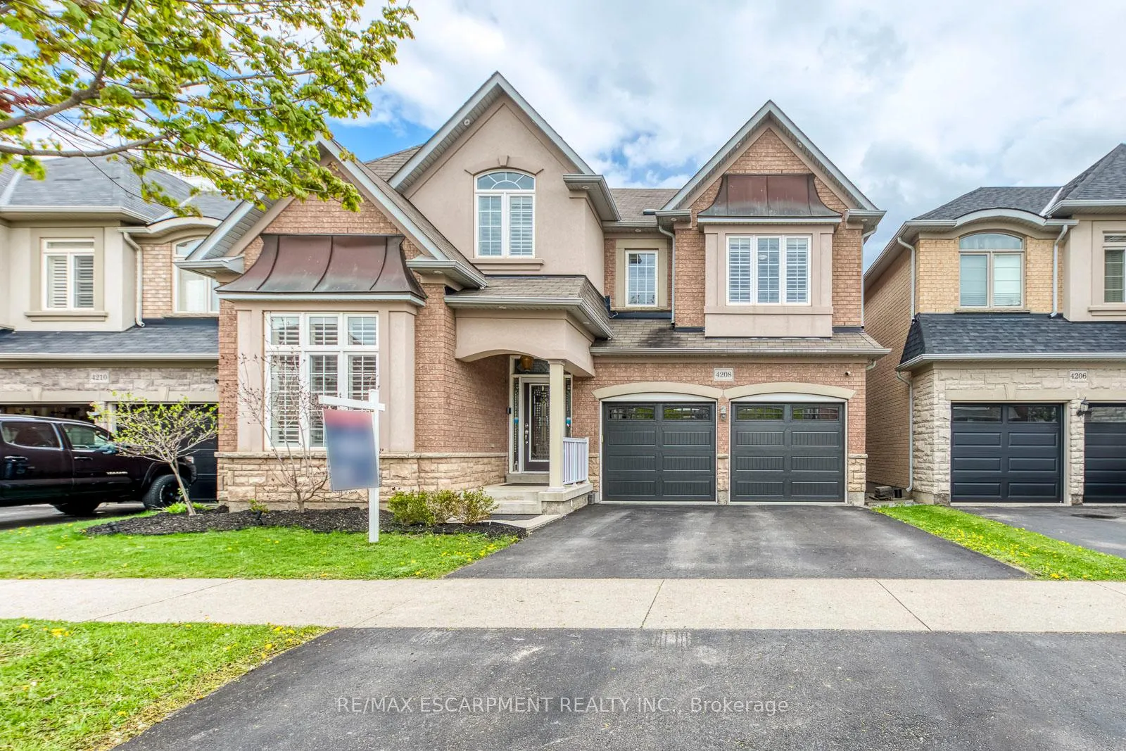 Photo 1 of 4208 Fuller Crescent, Burlington, Alton — HOMEH