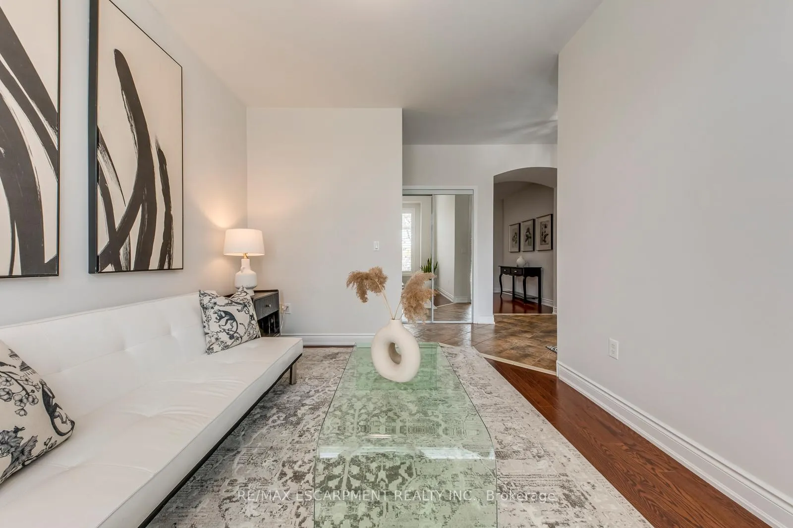 Photo 6 of 4208 Fuller Crescent, Burlington, Alton — HOMEH