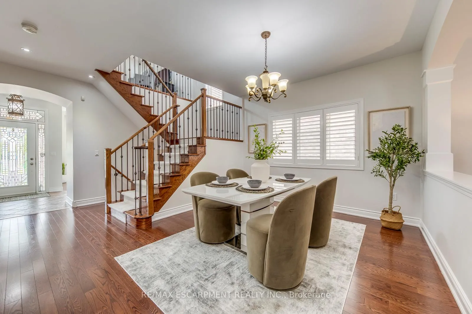 Photo 9 of 4208 Fuller Crescent, Burlington, Alton — HOMEH