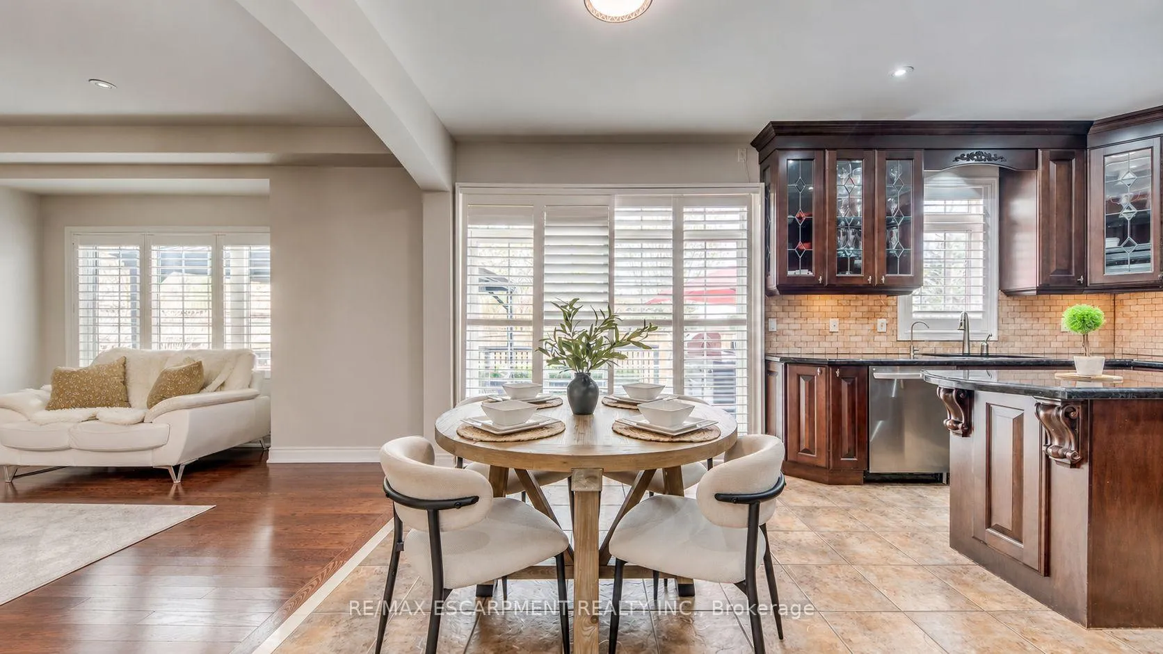 Photo 16 of 4208 Fuller Crescent, Burlington, Alton — HOMEH