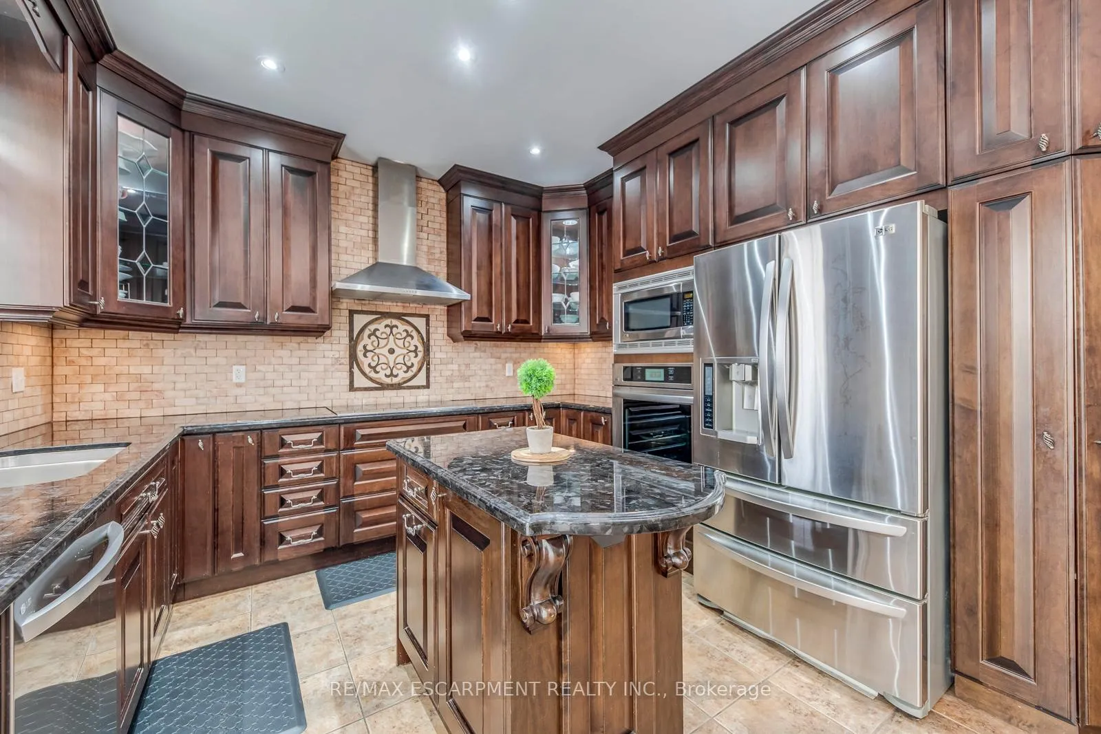 Photo 17 of 4208 Fuller Crescent, Burlington, Alton — HOMEH