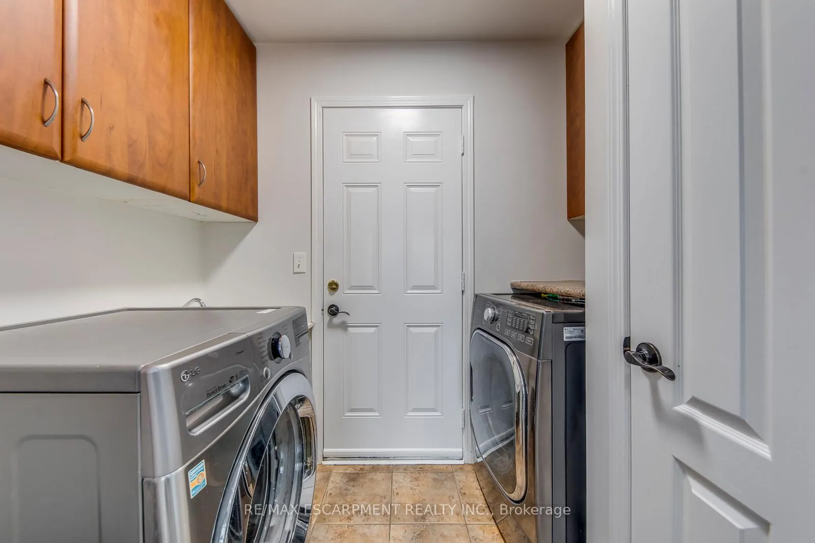 Photo 23 of 4208 Fuller Crescent, Burlington, Alton — HOMEH
