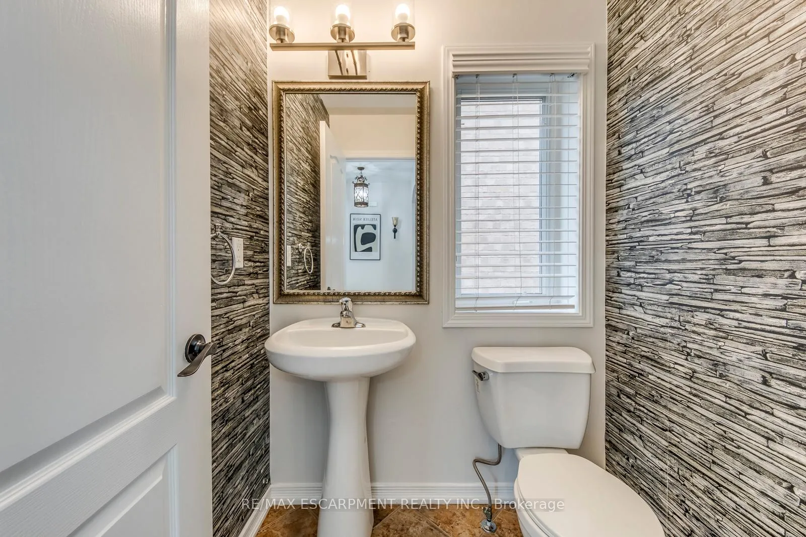 Photo 24 of 4208 Fuller Crescent, Burlington, Alton — HOMEH
