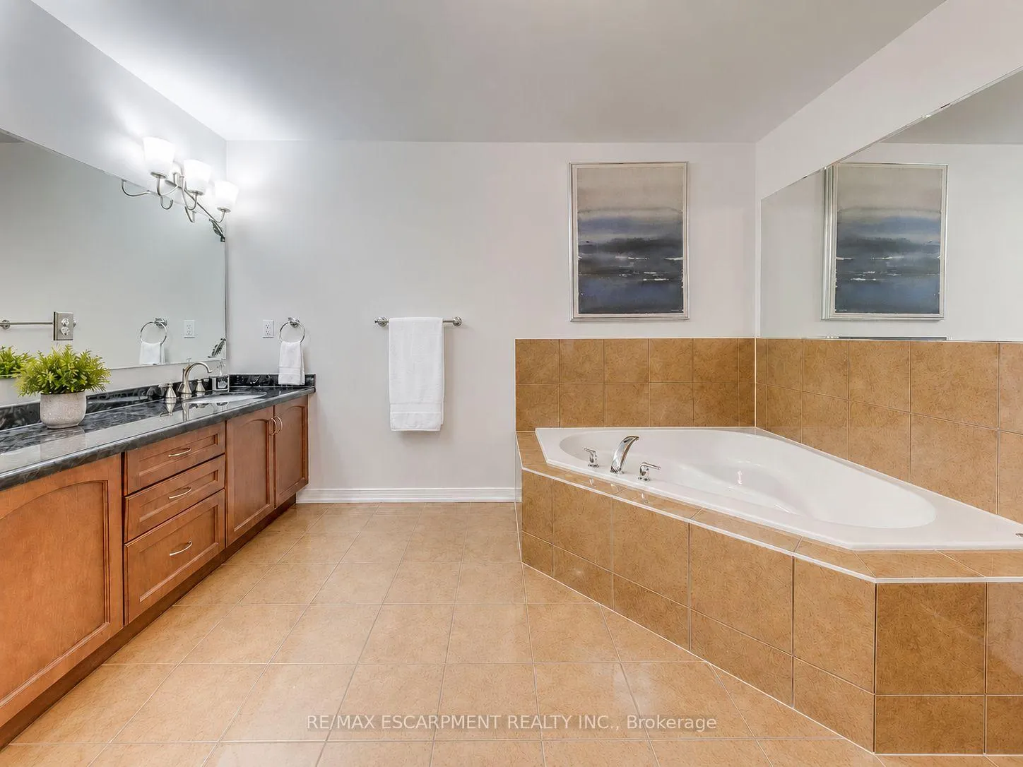 Photo 36 of 4208 Fuller Crescent, Burlington, Alton — HOMEH
