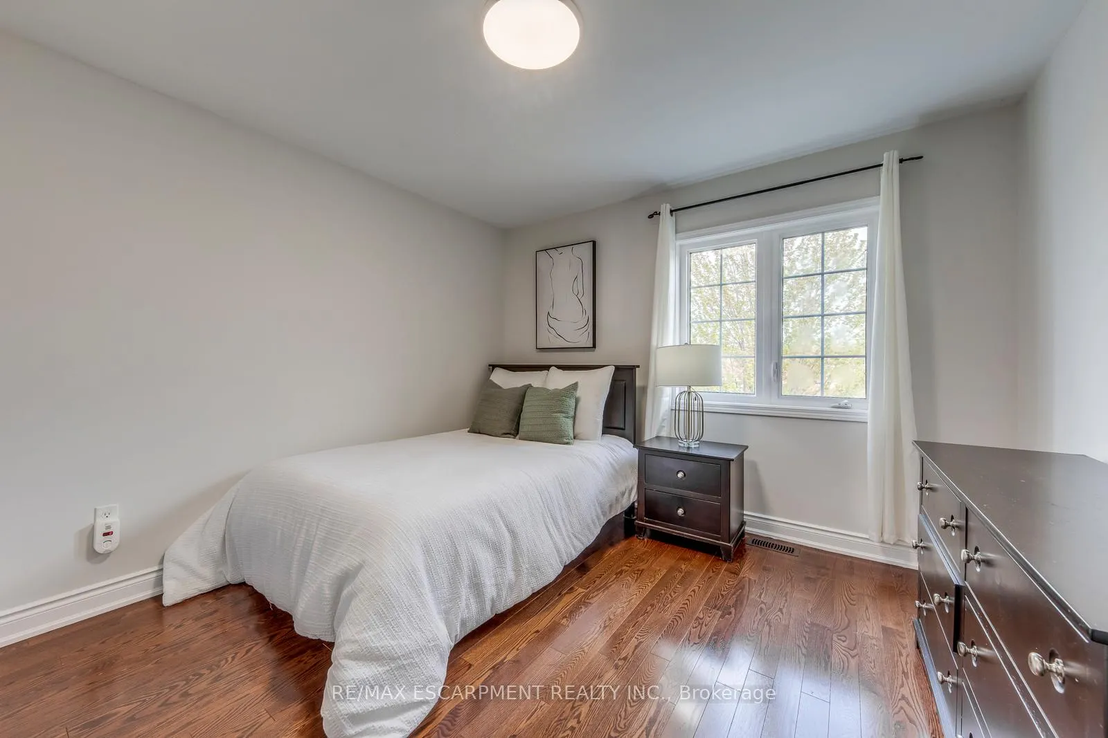 Photo 38 of 4208 Fuller Crescent, Burlington, Alton — HOMEH