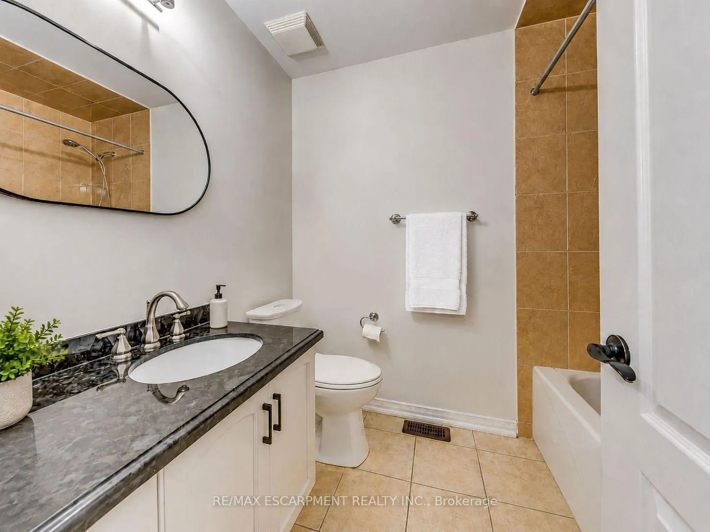 Photo 39 of 4208 Fuller Crescent, Burlington, Alton — HOMEH