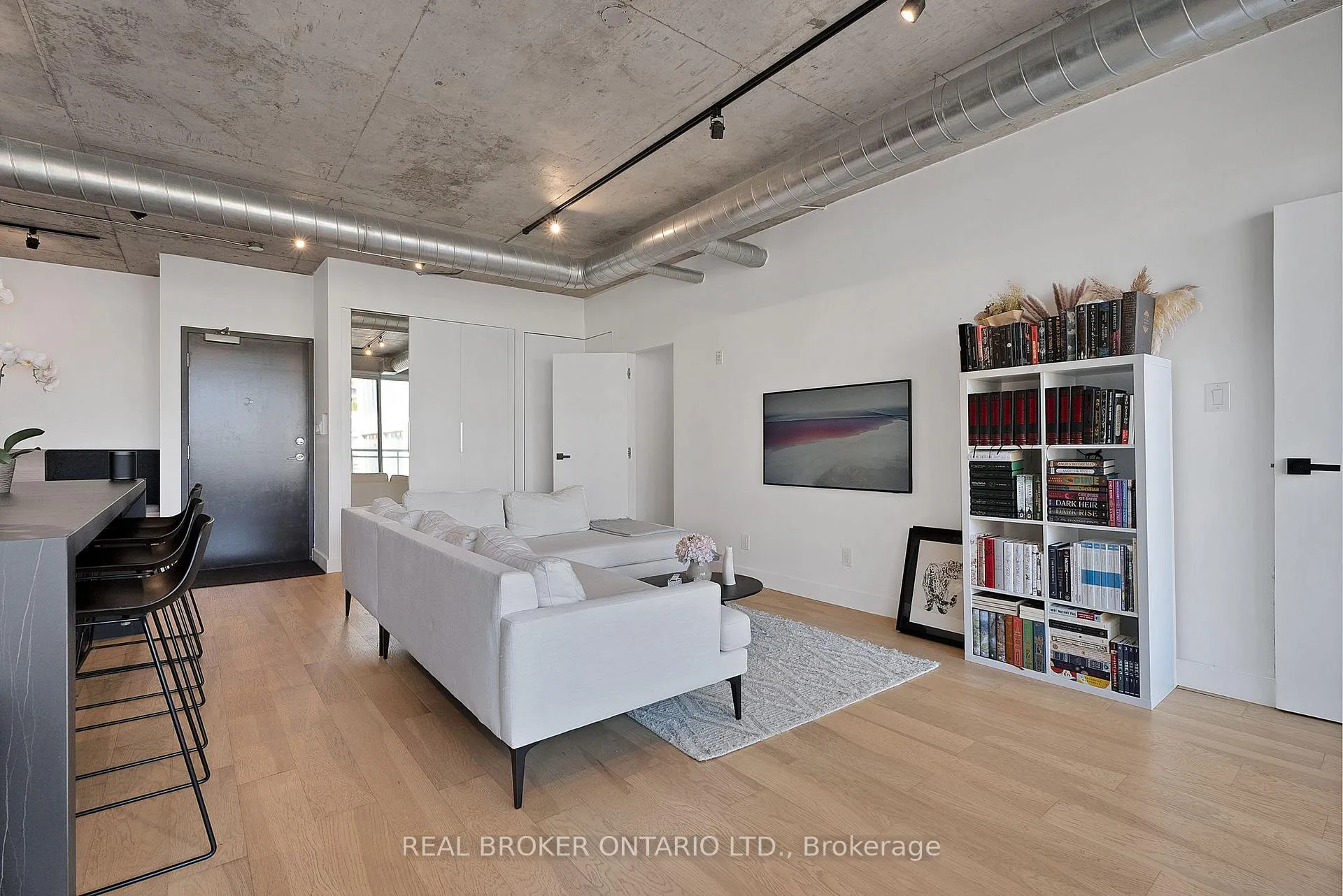 Photo 5 of Unit 603, 42 Camden Street, Toronto, Waterfront Communities — HOMEH