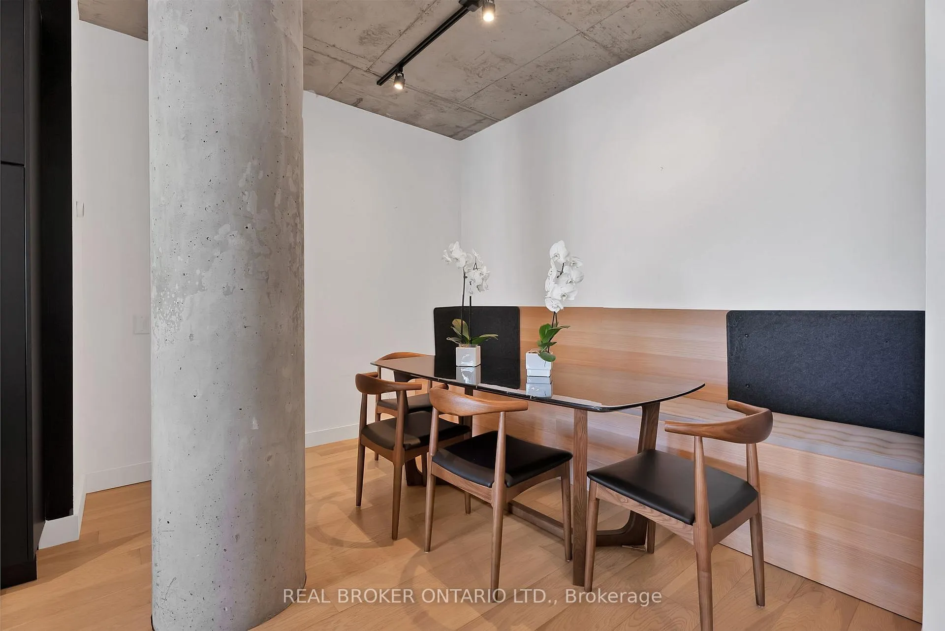 Photo 8 of Unit 603, 42 Camden Street, Toronto, Waterfront Communities — HOMEH