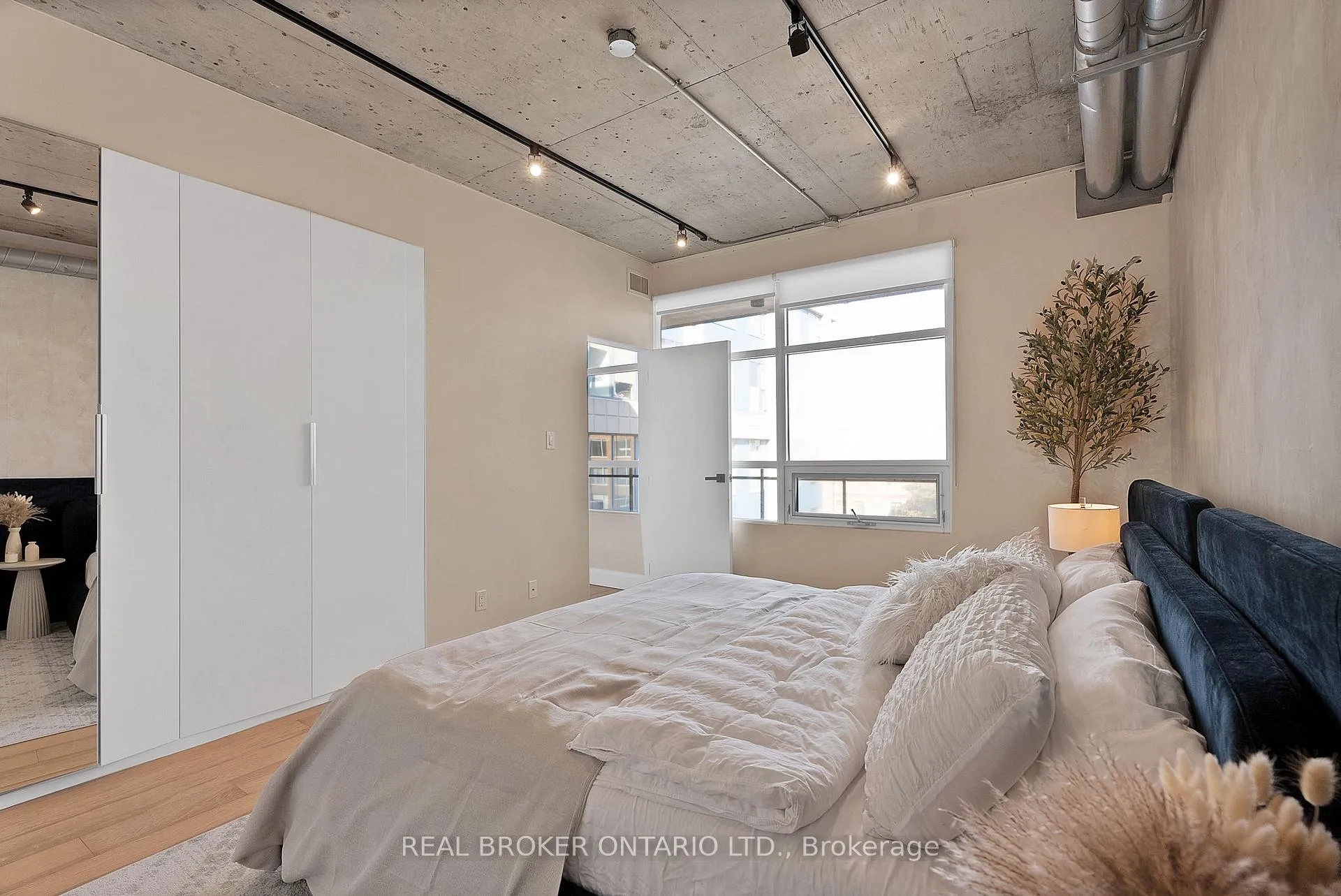 Photo 17 of Unit 603, 42 Camden Street, Toronto, Waterfront Communities — HOMEH