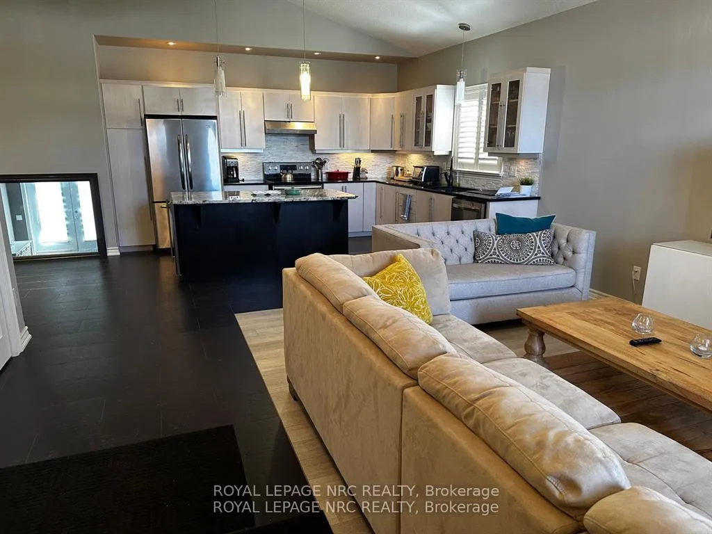Photo 2 of 9228 Hendershot Boulevard, Niagara Falls, Forestview — HOMEH