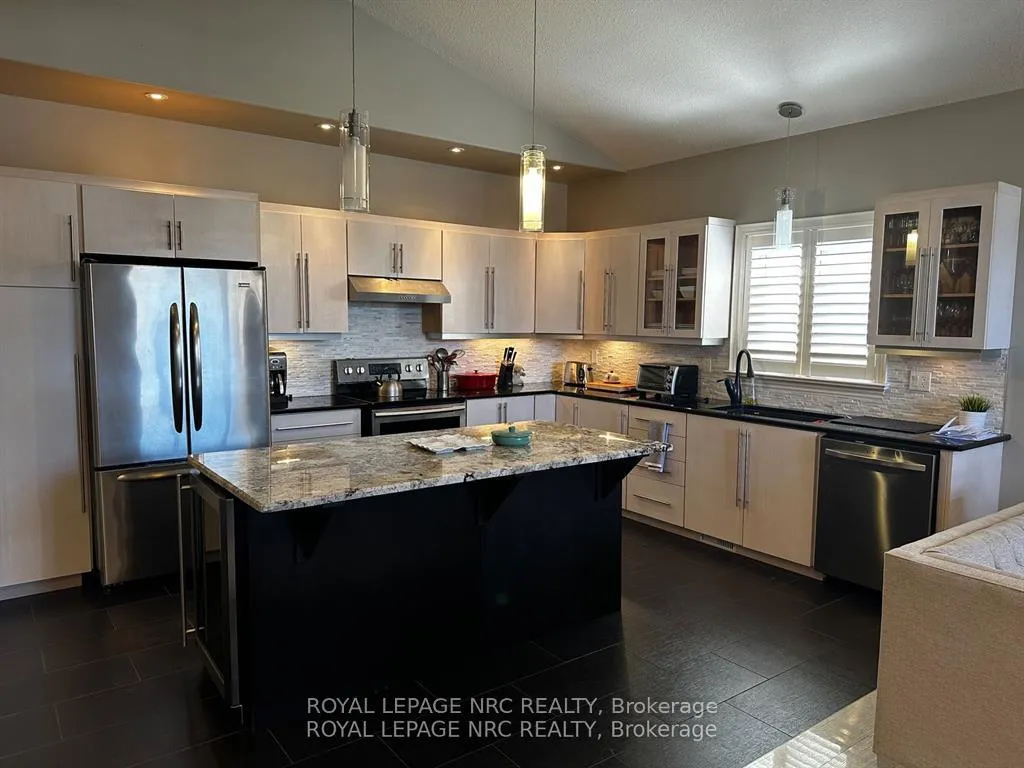 Photo 3 of 9228 Hendershot Boulevard, Niagara Falls, Forestview — HOMEH