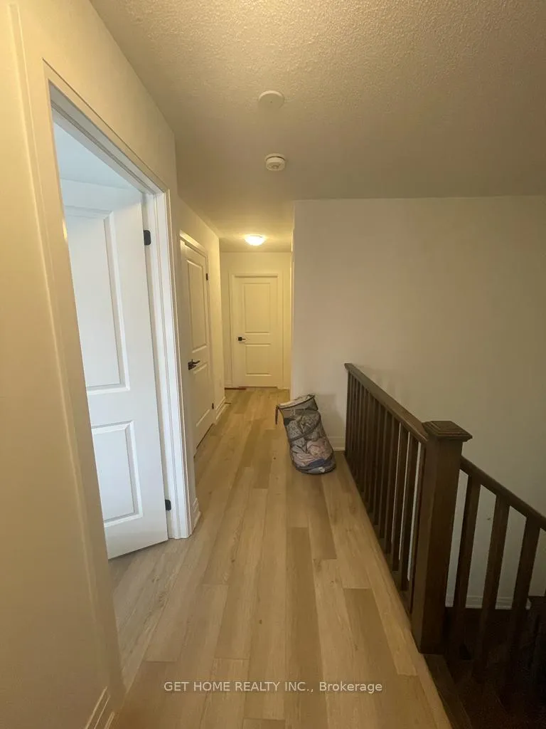 Photo 11 of 76 Keppel Circle, Brampton, Northwest Brampton — HOMEH