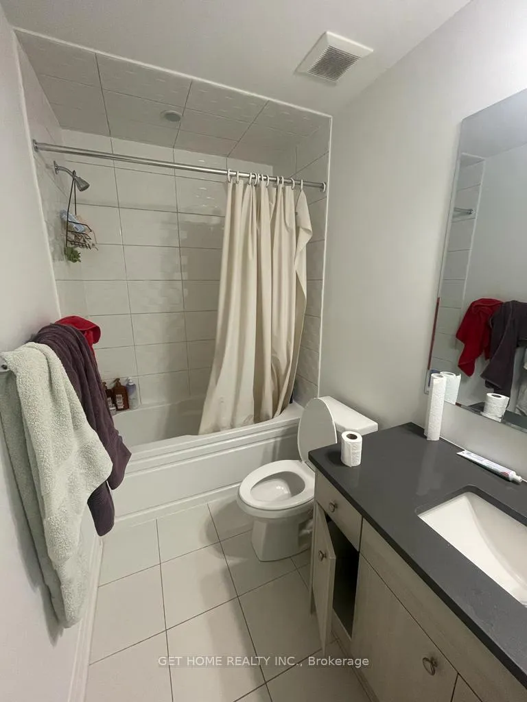 Photo 24 of 76 Keppel Circle, Brampton, Northwest Brampton — HOMEH