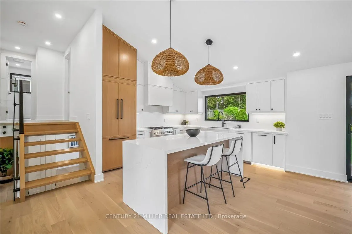 Photo 6 of 4505 Spruce Avenue, Burlington, Shoreacres — HOMEH