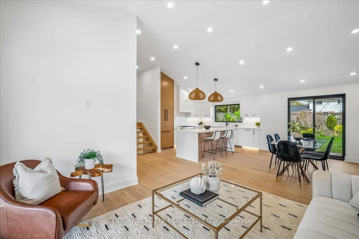 Photo 12 of 4505 Spruce Avenue, Burlington, Shoreacres — HOMEH