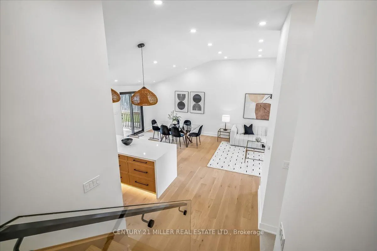 Photo 14 of 4505 Spruce Avenue, Burlington, Shoreacres — HOMEH
