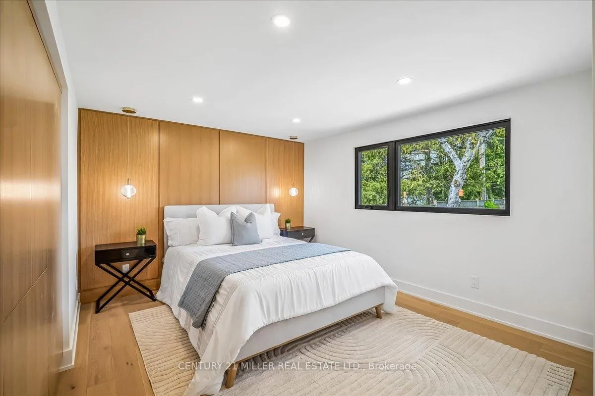 Photo 15 of 4505 Spruce Avenue, Burlington, Shoreacres — HOMEH