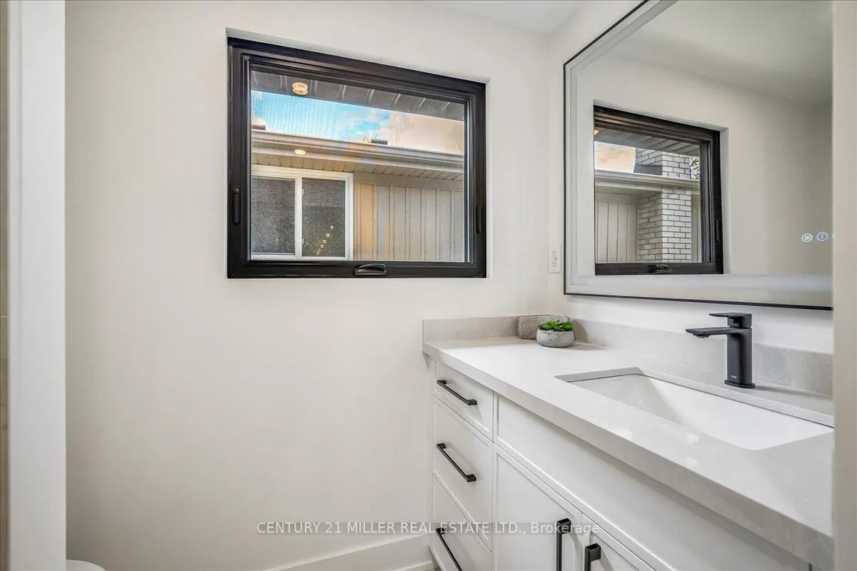 Photo 20 of 4505 Spruce Avenue, Burlington, Shoreacres — HOMEH