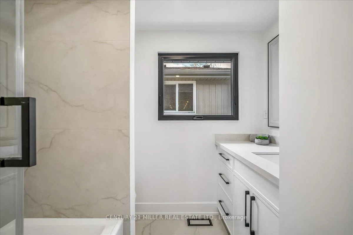 Photo 21 of 4505 Spruce Avenue, Burlington, Shoreacres — HOMEH
