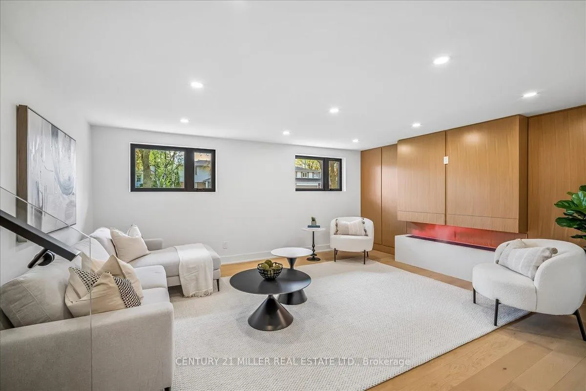 Photo 23 of 4505 Spruce Avenue, Burlington, Shoreacres — HOMEH