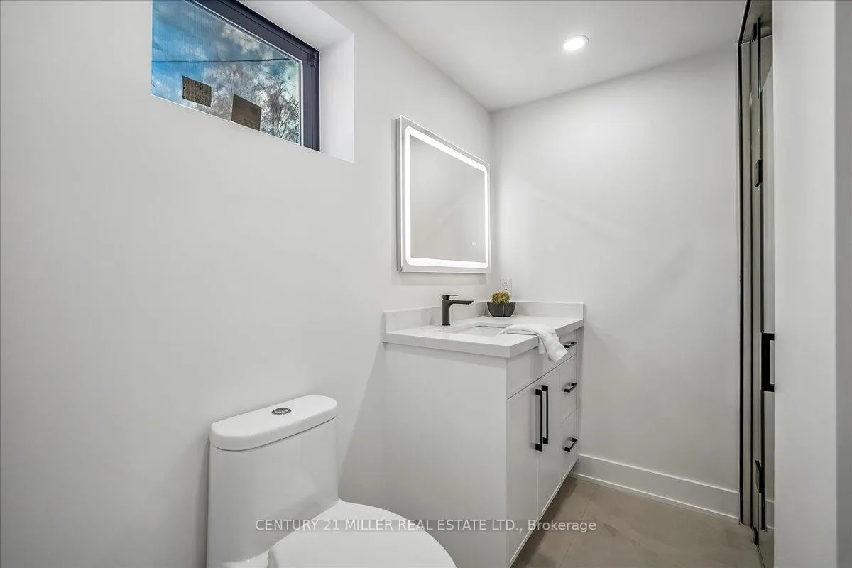 Photo 25 of 4505 Spruce Avenue, Burlington, Shoreacres — HOMEH