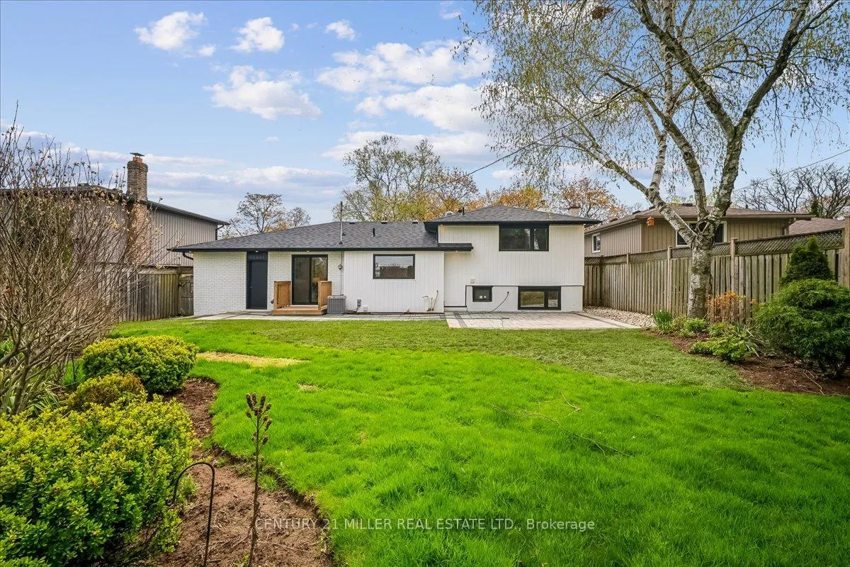 Photo 33 of 4505 Spruce Avenue, Burlington, Shoreacres — HOMEH
