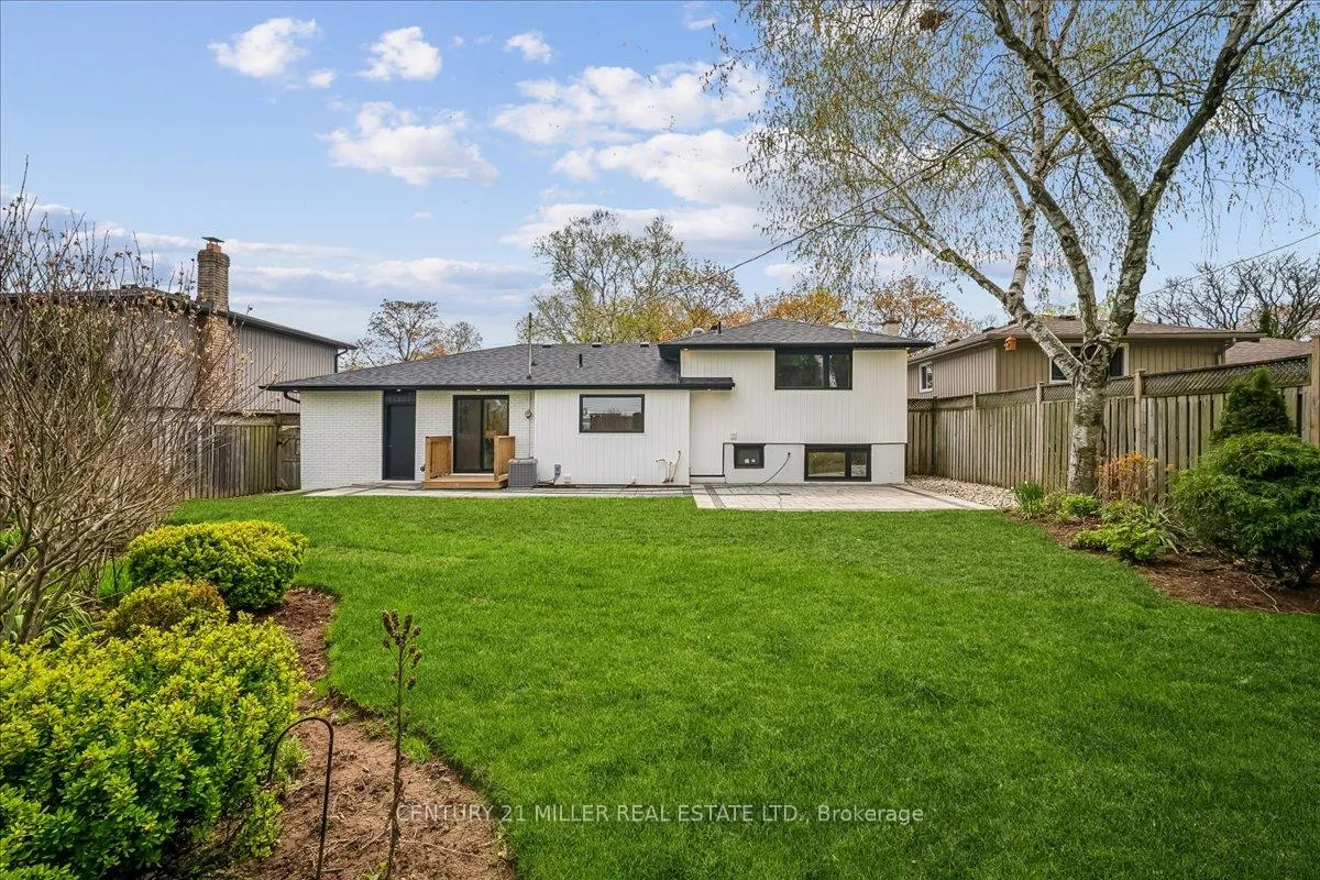 Photo 36 of 4505 Spruce Avenue, Burlington, Shoreacres — HOMEH