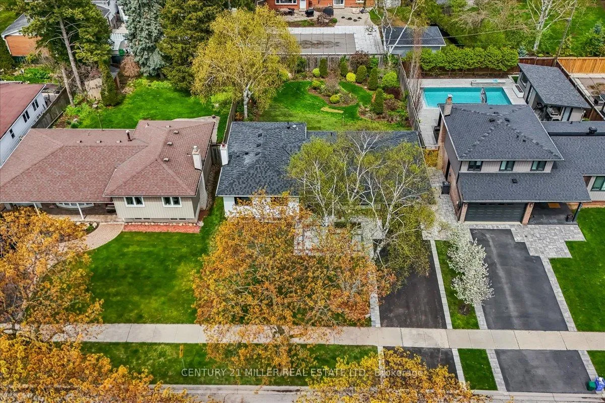 Photo 39 of 4505 Spruce Avenue, Burlington, Shoreacres — HOMEH