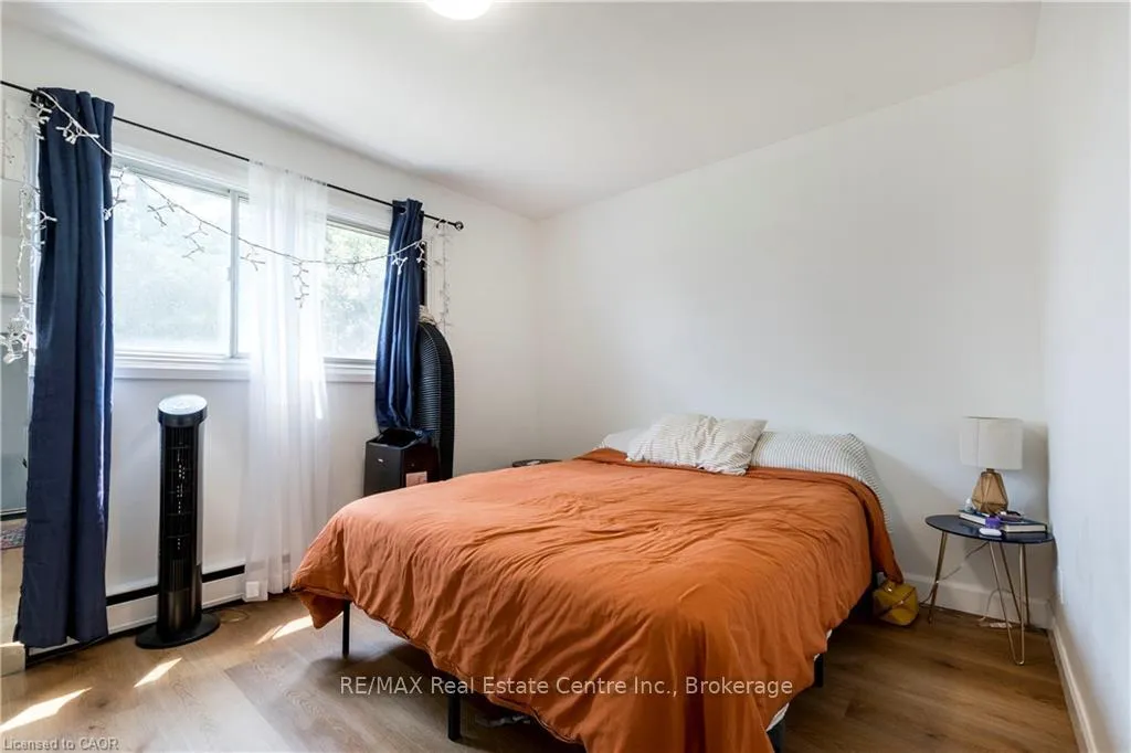 Photo 12 of 43 Sixth Avenue, Kitchener, Stanley Park — HOMEH
