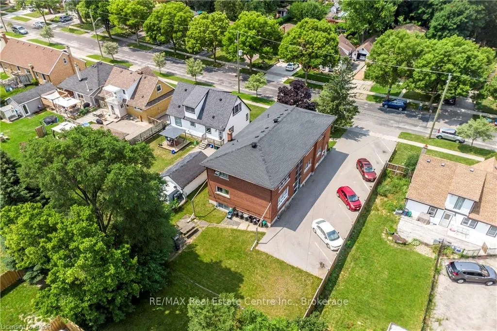 Photo 22 of 43 Sixth Avenue, Kitchener, Stanley Park — HOMEH