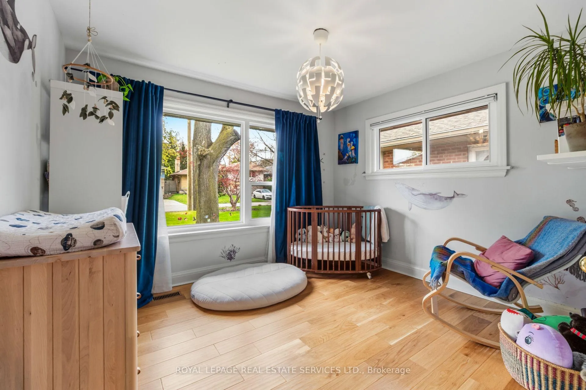 Photo 22 of 76 Glenellen Drive E, Etobicoke, Stonegate-Queensway — HOMEH