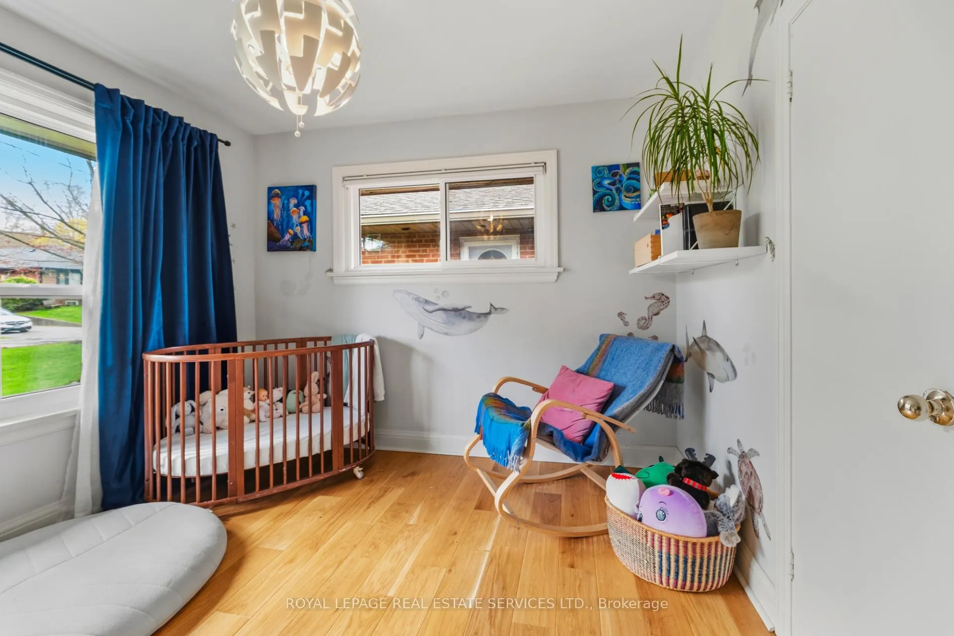 Photo 23 of 76 Glenellen Drive E, Etobicoke, Stonegate-Queensway — HOMEH