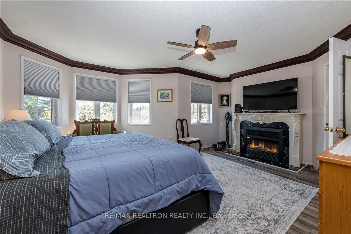 Photo 16 of 16 Bear Creek Drive, Barrie, Holly — HOMEH