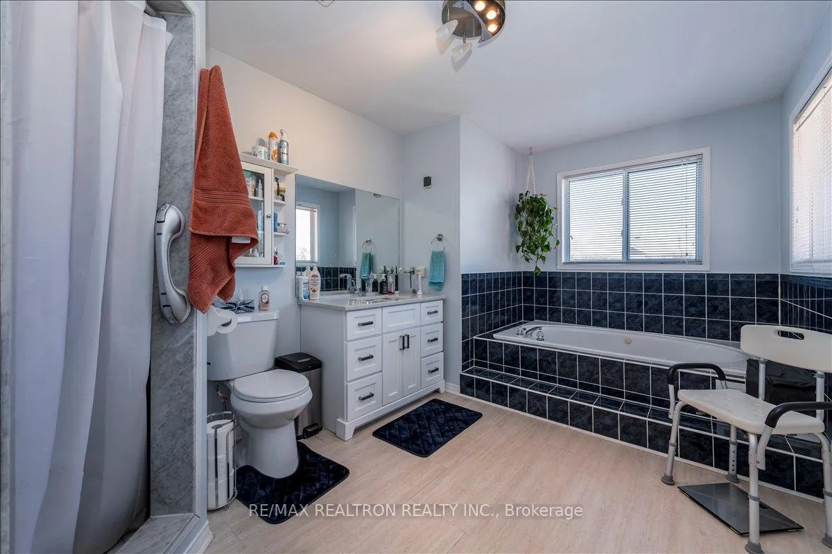 Photo 20 of 16 Bear Creek Drive, Barrie, Holly — HOMEH