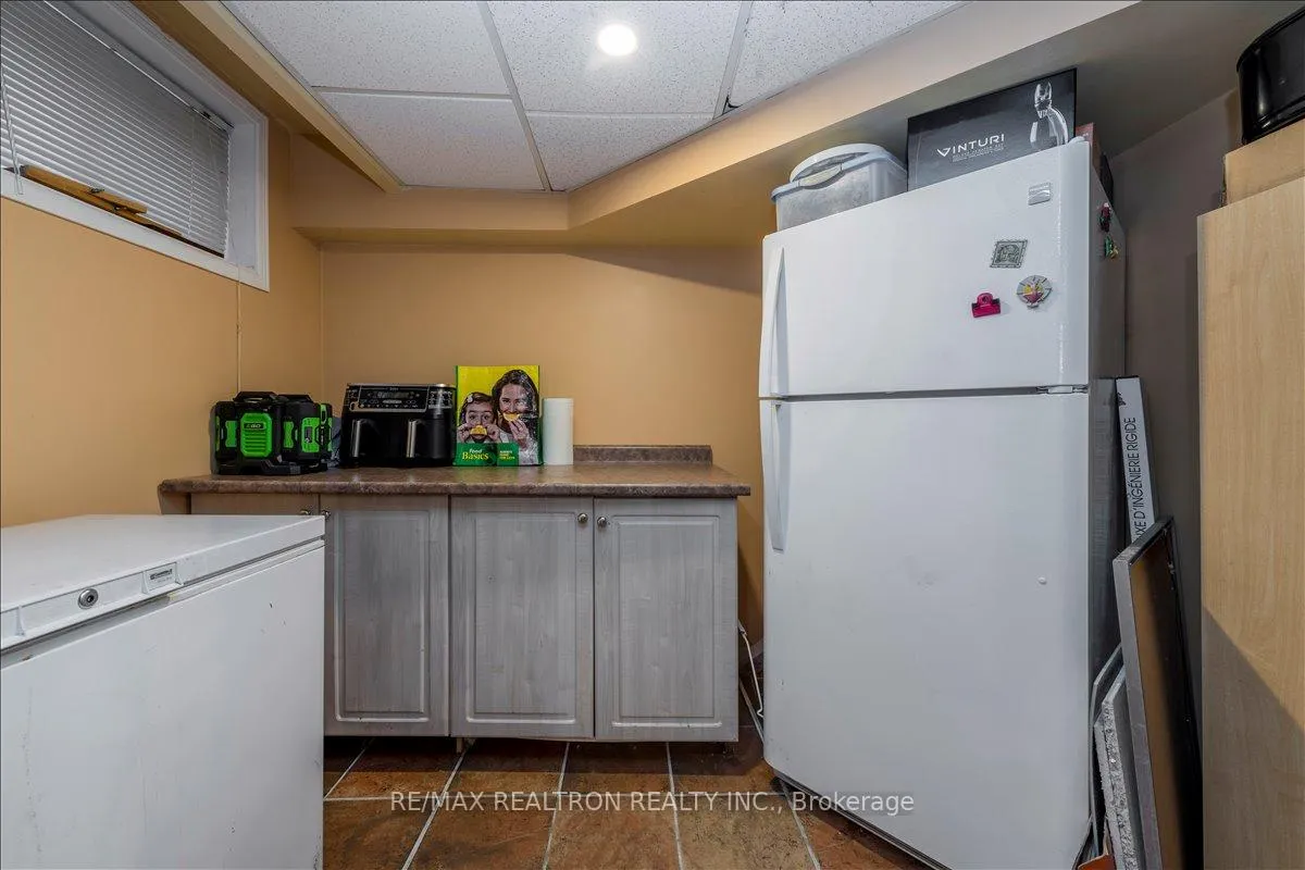 Photo 30 of 16 Bear Creek Drive, Barrie, Holly — HOMEH