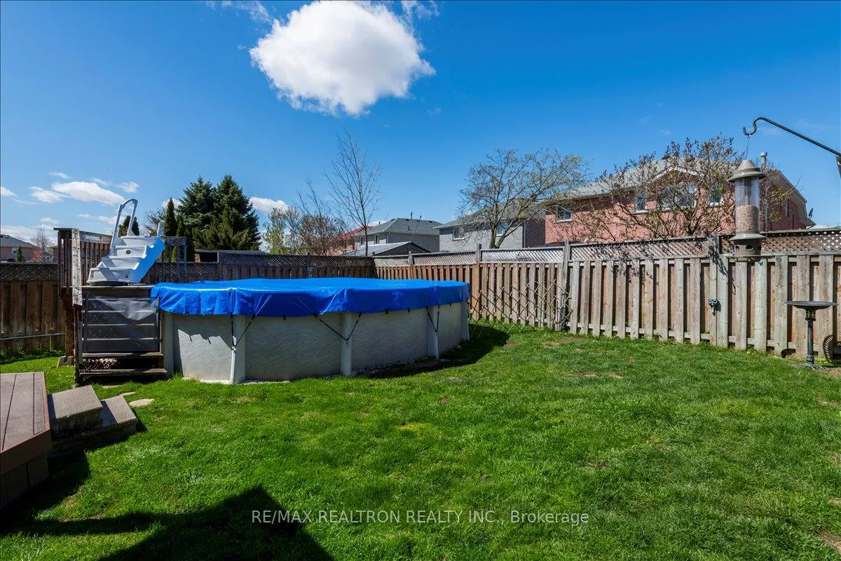 Photo 32 of 16 Bear Creek Drive, Barrie, Holly — HOMEH